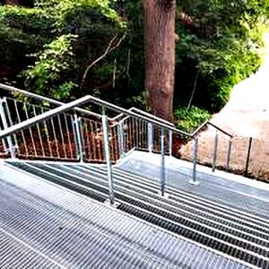 Prießner Metallbau Geländer Park Treppe